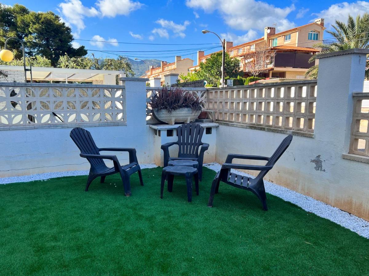 Апартаменты Private Garden 100 M From The Sea Беникасим Экстерьер фото