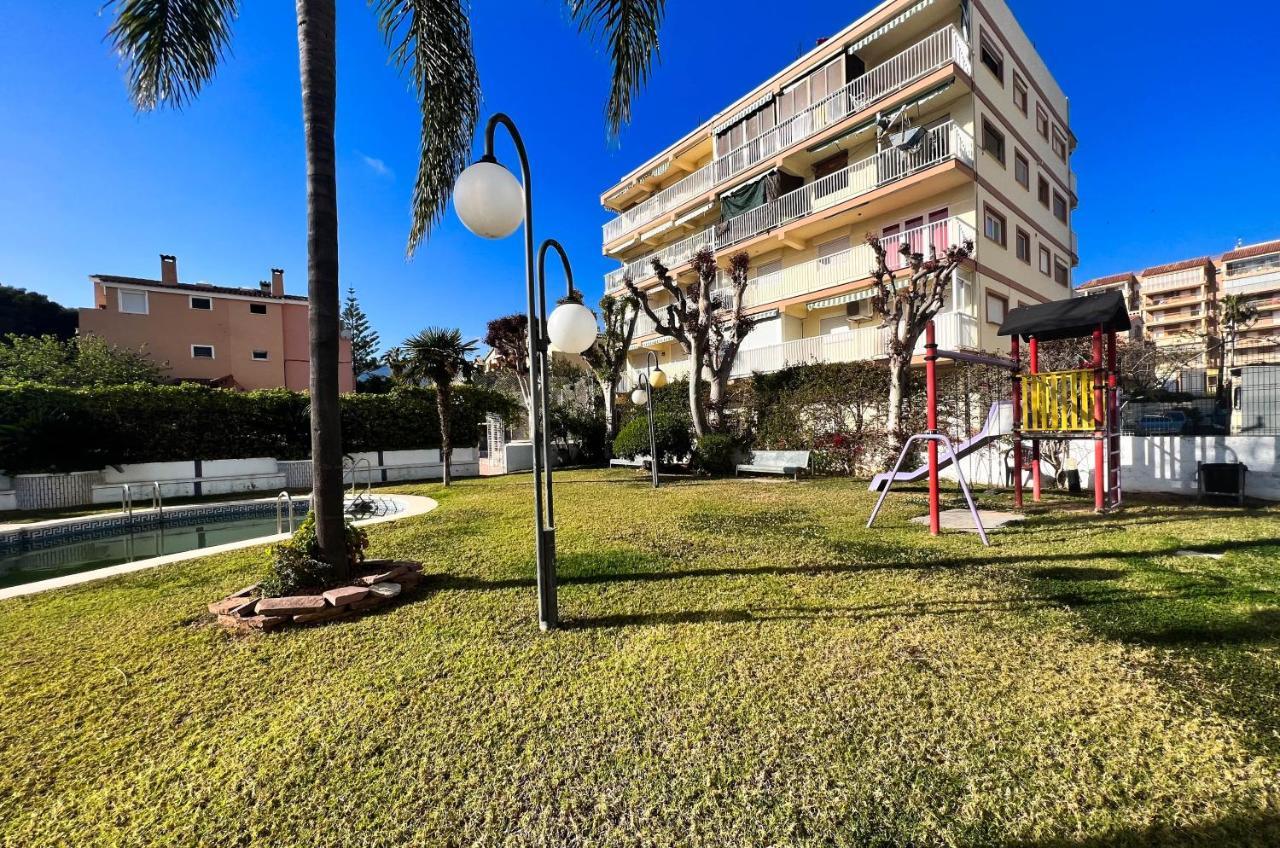 Апартаменты Private Garden 100 M From The Sea Беникасим Экстерьер фото